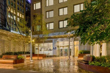 DoubleTree by Hilton New York Times Square South - 17