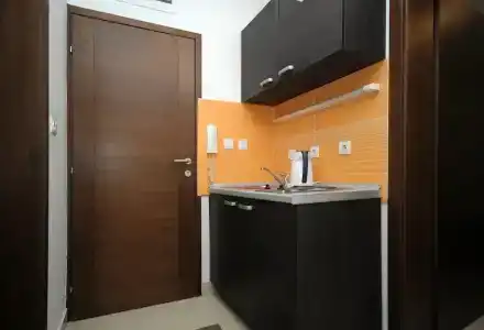 Anita - 12