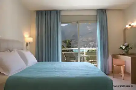 Grand Theoni Boutique & Spa - 3