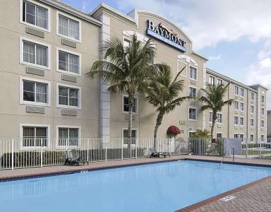 Baymont by Wyndham Miami Doral - 15