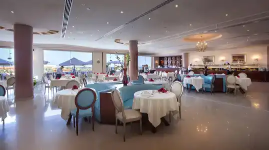 Amwaj Oyoun Resort & Casino - 5