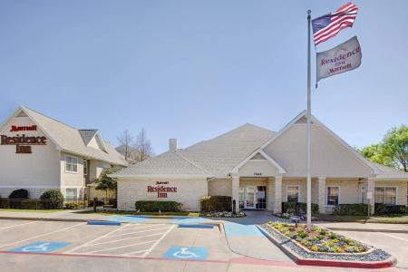 Residence Inn Dallas Park Central - 15