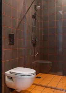 Globe Runner Hostel - 72