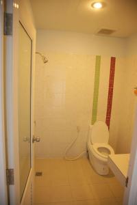 Friend's House Resort - 9