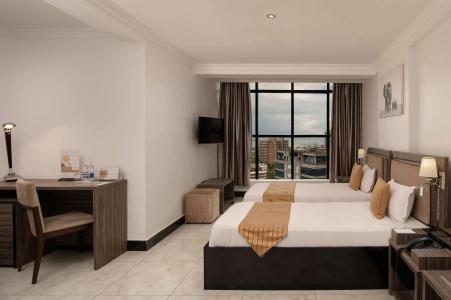 Golden Tulip - 56