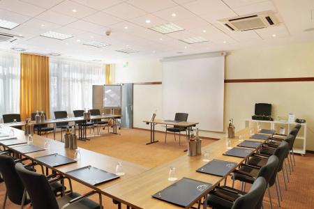 Courtyard by Marriott Dresden - 12