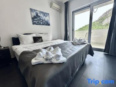 West Gate Guesthouse - 51