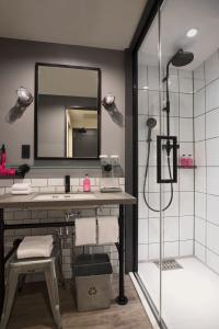 Moxy Osaka Honmachi By Marriott - 7