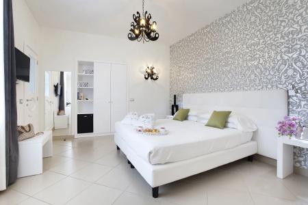 La Piazzetta Guest House - 1