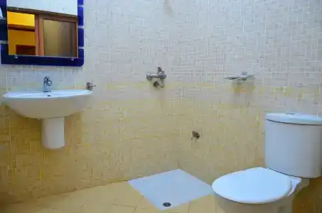 Nobel Tirana - 6
