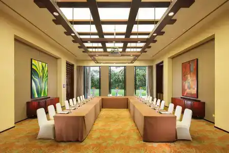 Hilton Sanya Yalong Bay Resort & Spa - 16