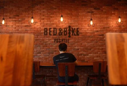 Bed & Bike Poshtel - 14