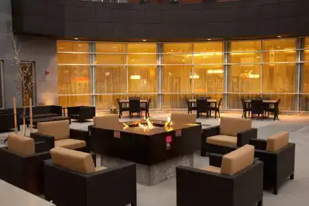 Courtyard Downtown - 22