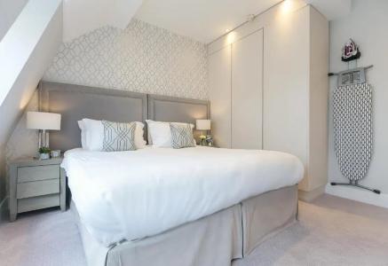 Chilworth Court - 110