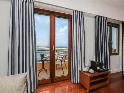 Porto Veneziano - 93
