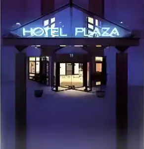 Plaza - 22