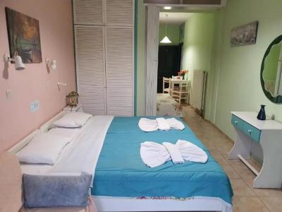 Dioskouroi Apts - 69