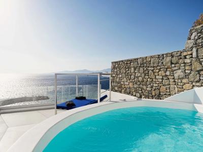 Kouros & Suites - 17