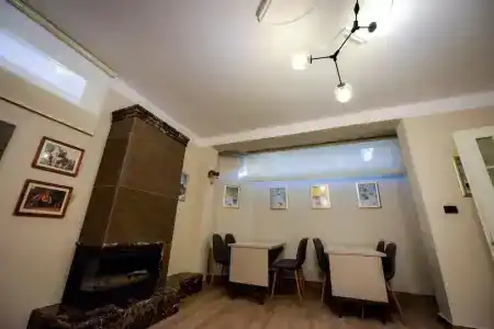 Vila Tirana - 13