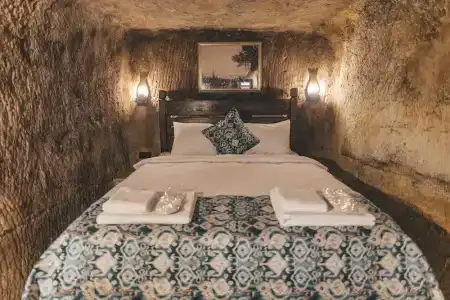 Tale Cave In - 134