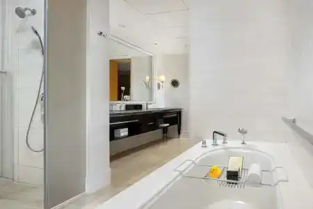 Shangri-La Nanjing - 25