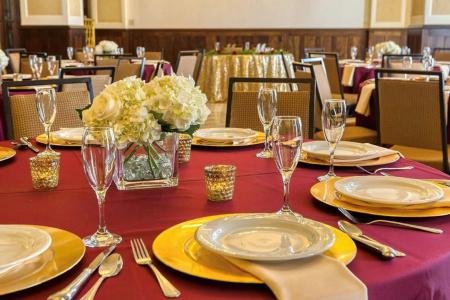 Hampton Inn & Suites - 18