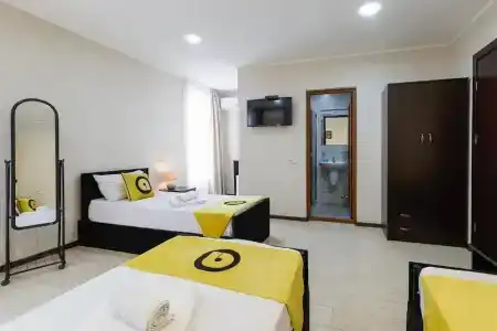Aura Plaza - 3