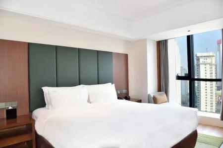 Holiday Inn Qingdao City Center, An Ihg - 79
