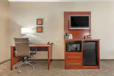 Holiday Inn Express & Suites Nw - Park Place, An Ihg - 58