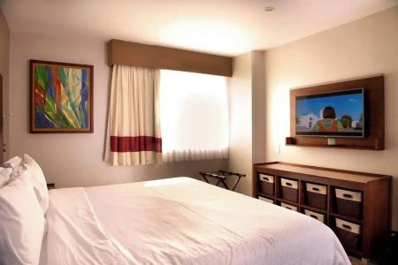 Four Points by Sheraton Queretaro Norte - 50