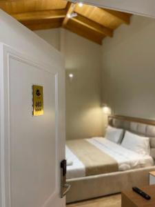Rias Penthouse Suites - 244