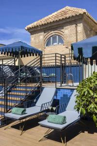 Palacio Solecio, a Small Luxury of the World - 21