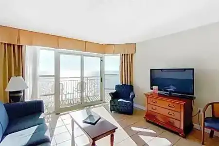 Carolinian Beach - 405