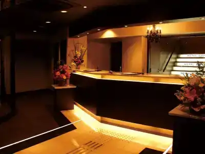 Livemax Esaka - 1