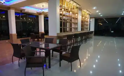 Phatra Boutique - 12