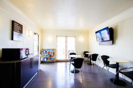 6-Austin, TX - Midtown - 11