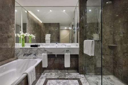 Grand Hyatt - 8