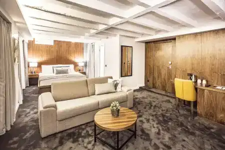 Nomad Luxury Suites - 55