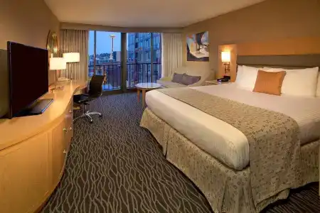 Warwick Seattle - 70