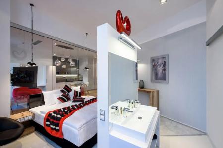 Karoly Corner Residences - 124