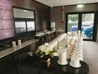 Lux Boutique - 9