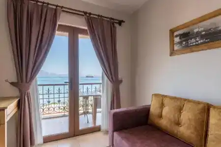 Veziroğlu Apart - 111