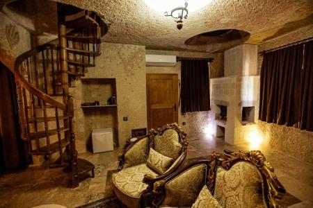 Oread Cave Suites - 248