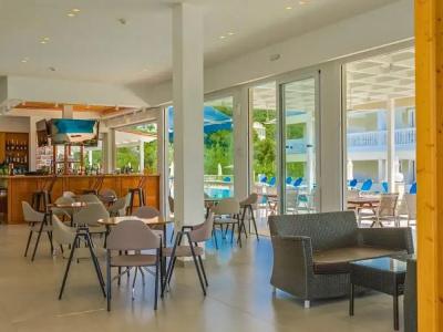 Manousis ApartHotel - 1