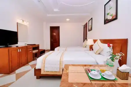 Tan Hoang Long - 31