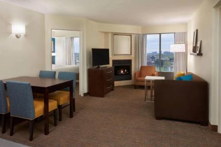Residence Inn by Marriott Airport - 42
