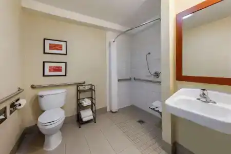 Comfort Inn & Suites Beach - 31