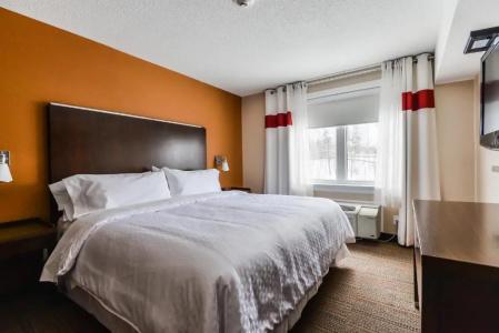 Four Points by Sheraton - 73