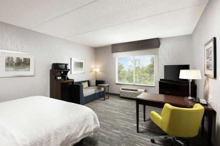 Hampton Inn & Suites by Hilton - 38