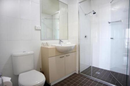 Quest Palmerston - - 7